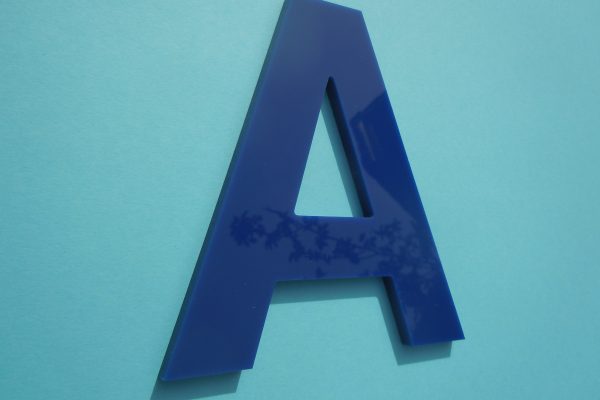 Acrylbuchstaben